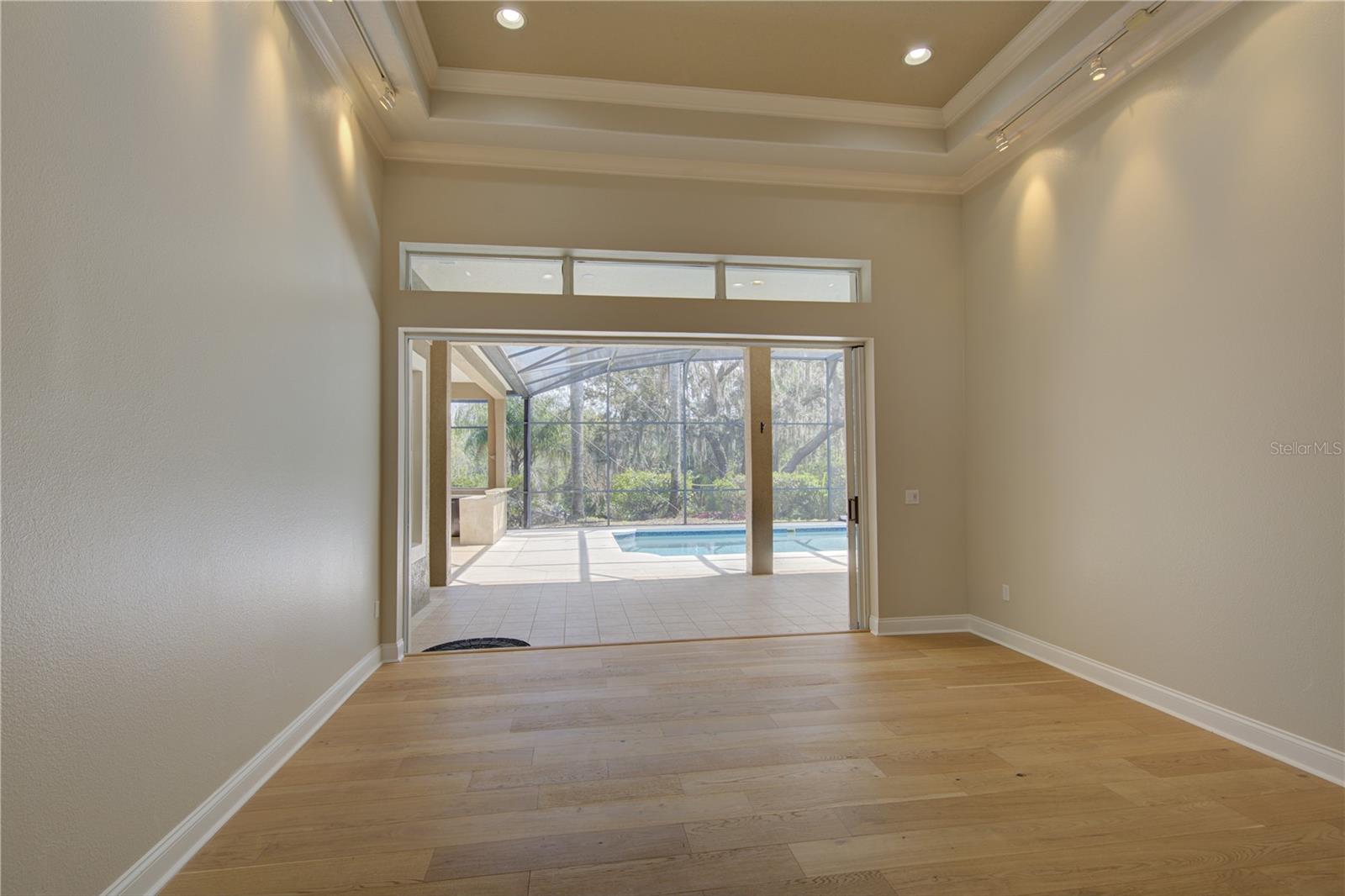 ESTATES ON LAKE MILLS - Residential Lease