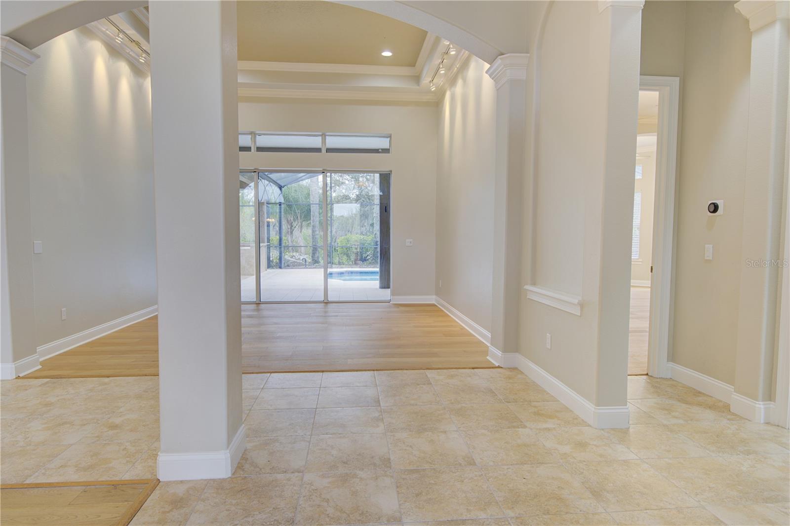 ESTATES ON LAKE MILLS - Residential Lease