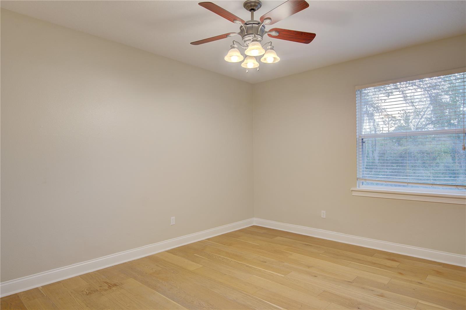 ESTATES ON LAKE MILLS - Residential Lease