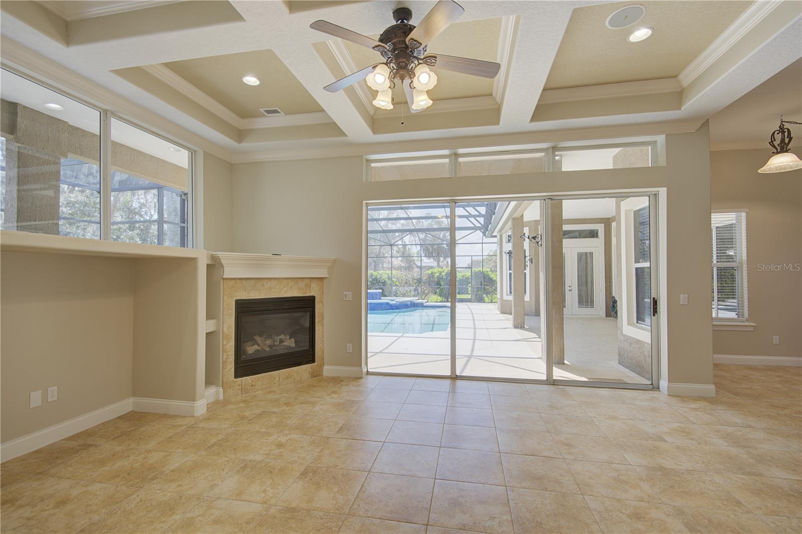 ESTATES ON LAKE MILLS - Residential Lease