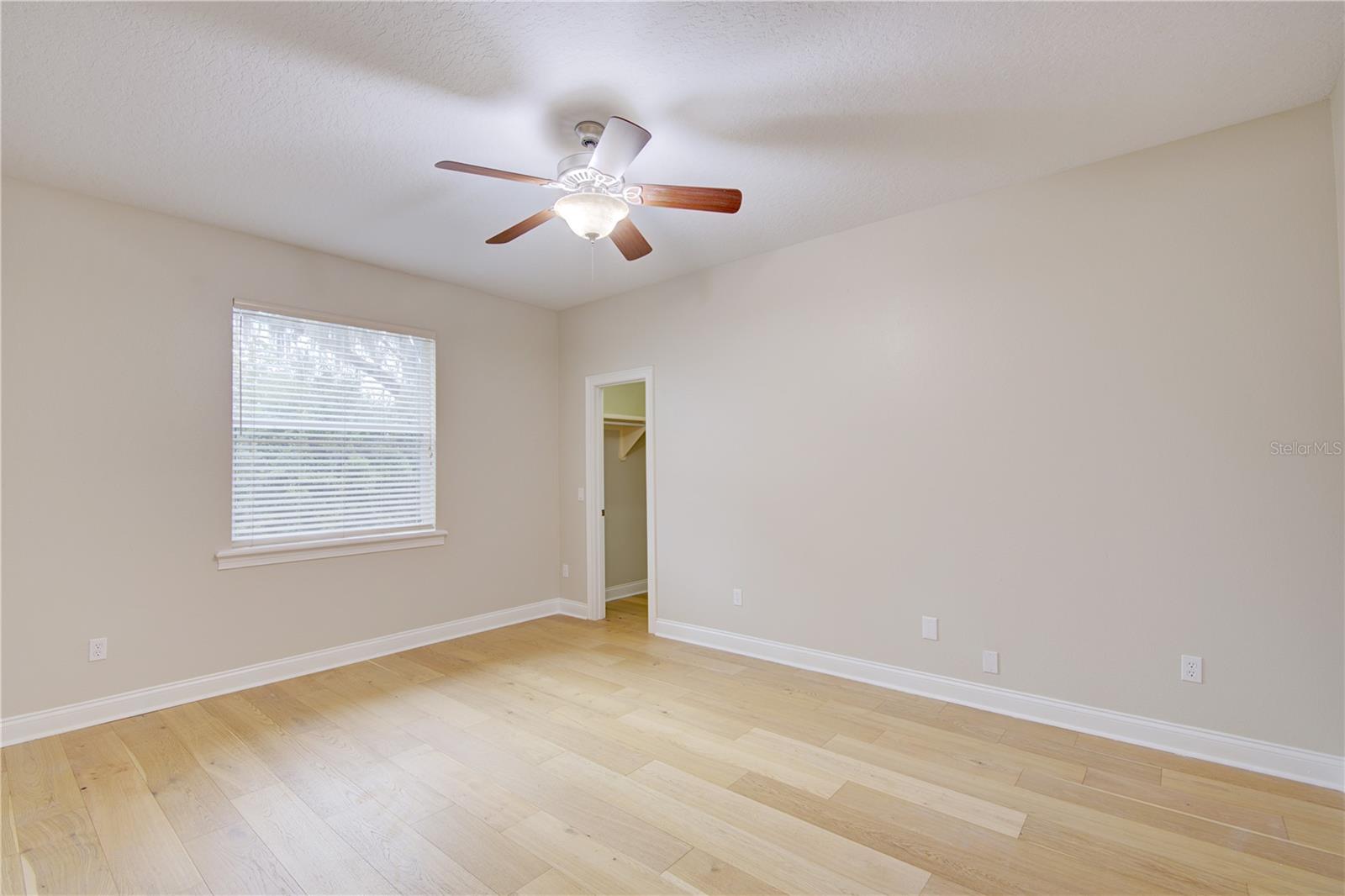ESTATES ON LAKE MILLS - Residential Lease