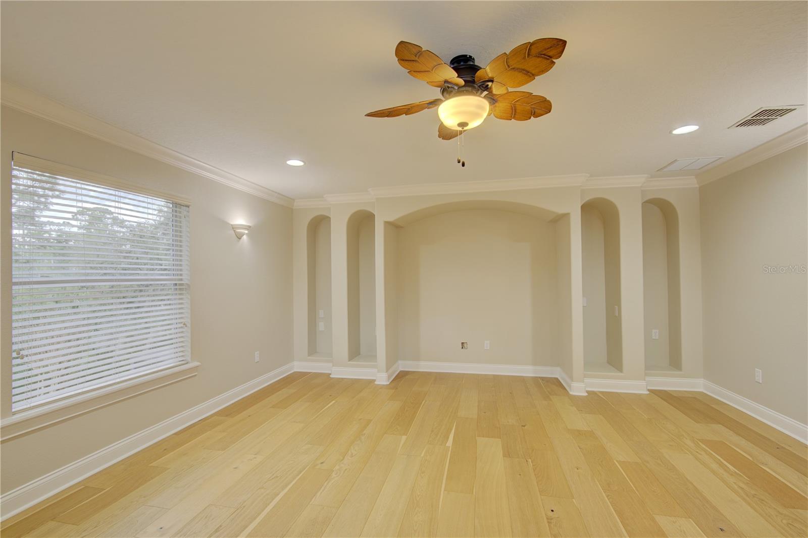 ESTATES ON LAKE MILLS - Residential Lease