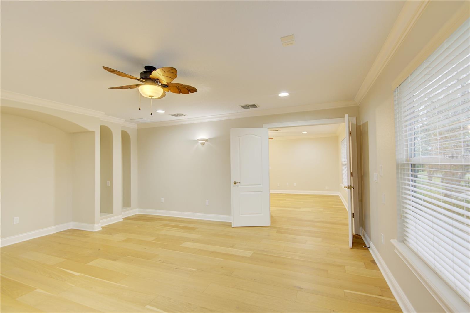 ESTATES ON LAKE MILLS - Residential Lease