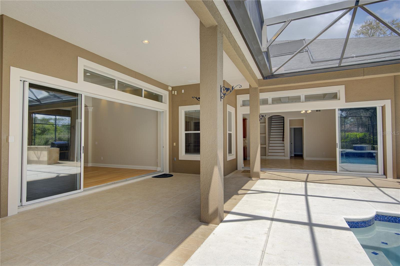 ESTATES ON LAKE MILLS - Residential Lease