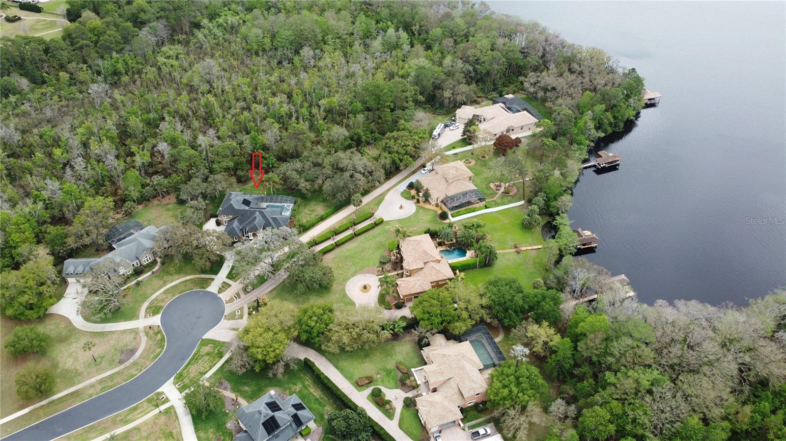 ESTATES ON LAKE MILLS - Residential Lease