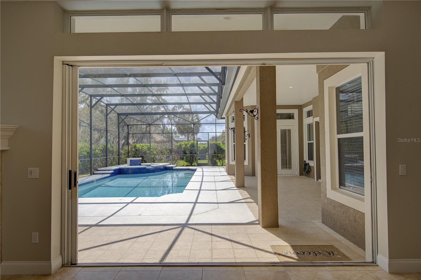 ESTATES ON LAKE MILLS - Residential Lease