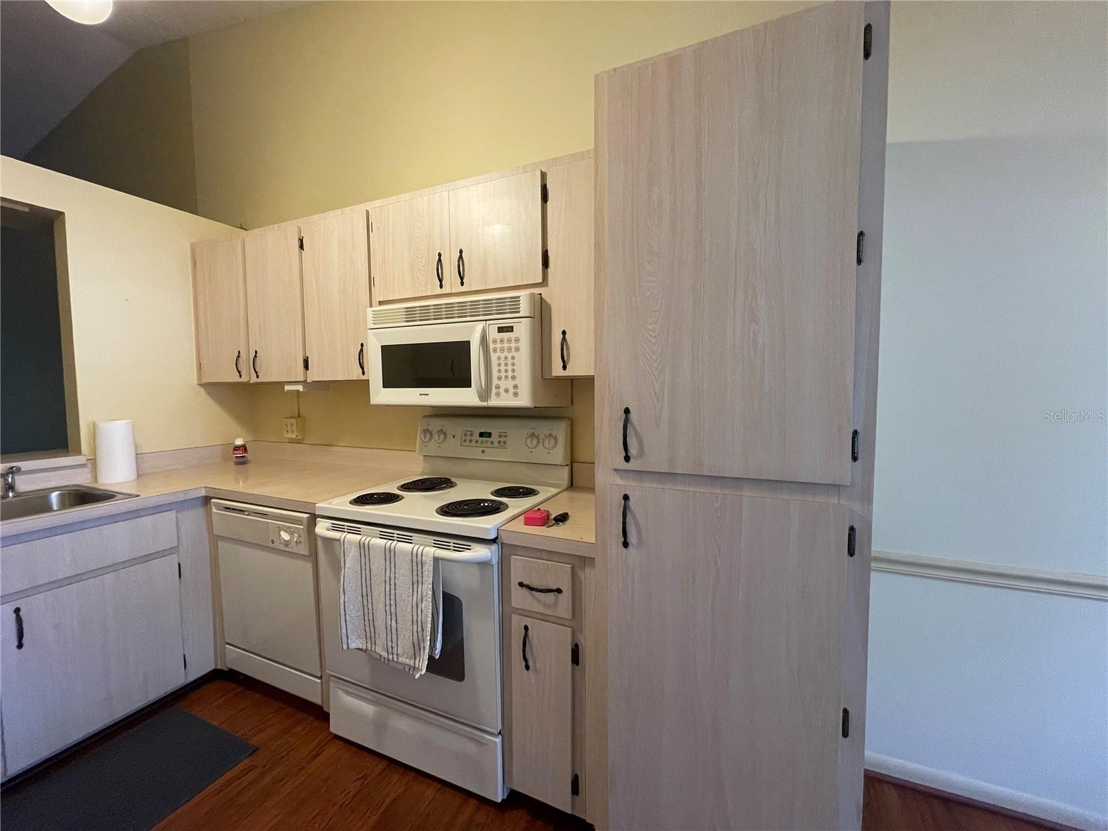 WHISPERING PINES VILLAS PH 02 - Residential Lease