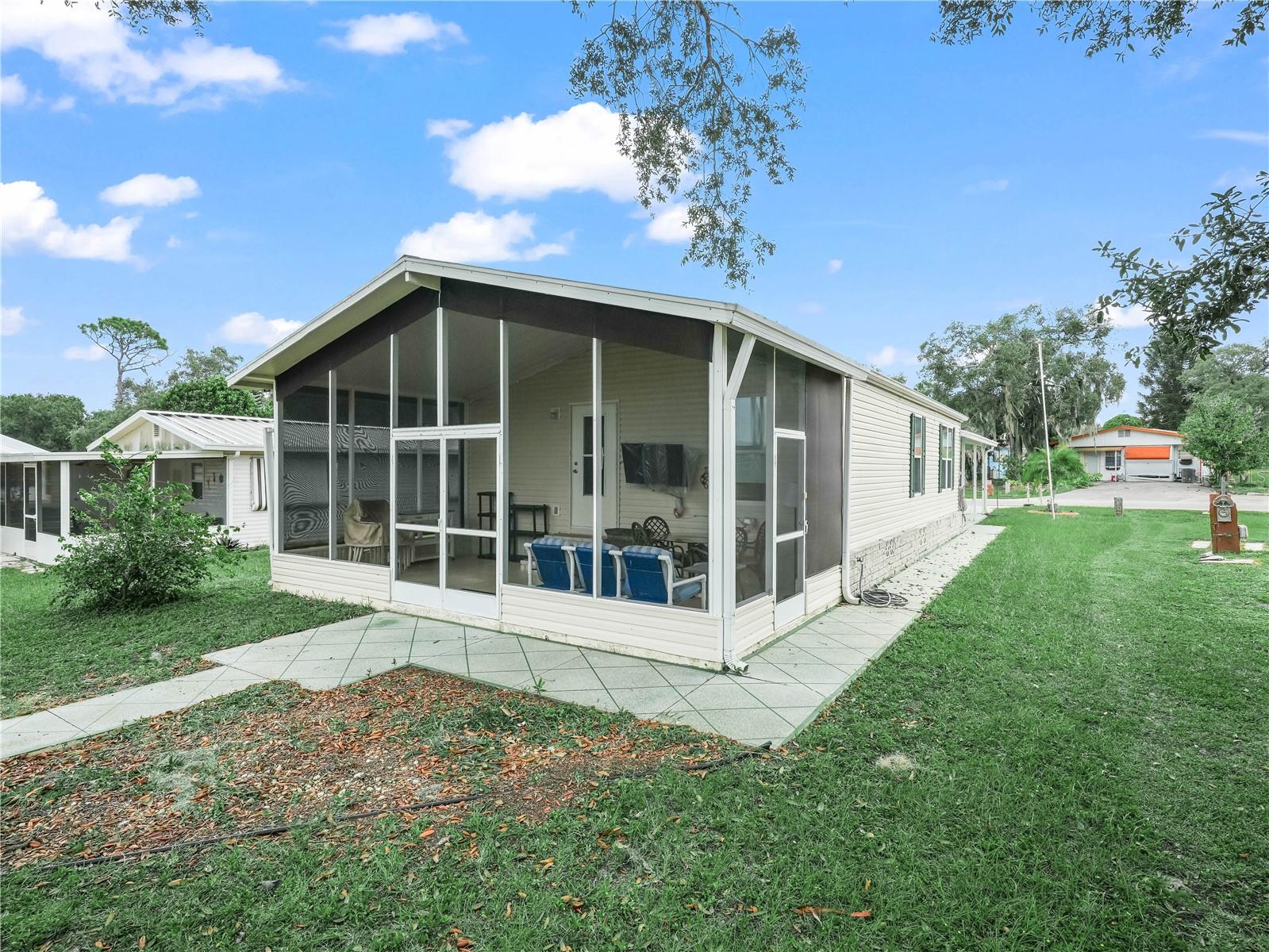 SADDLEBAG LAKE - Residential
