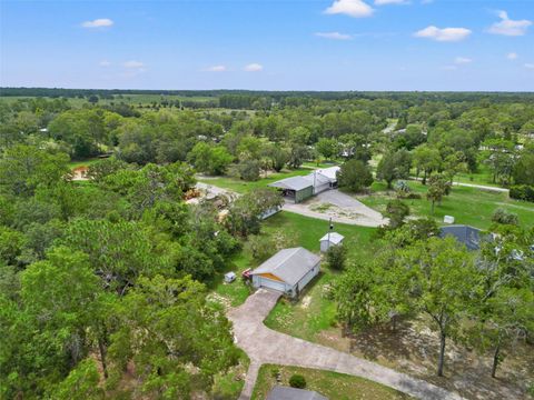 A home in HOMOSASSA