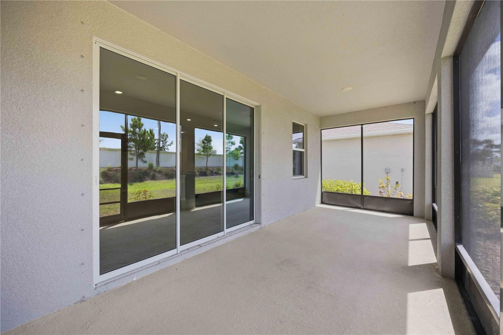 PROMENADE ESTATES ON PALMER RANCH - Residential