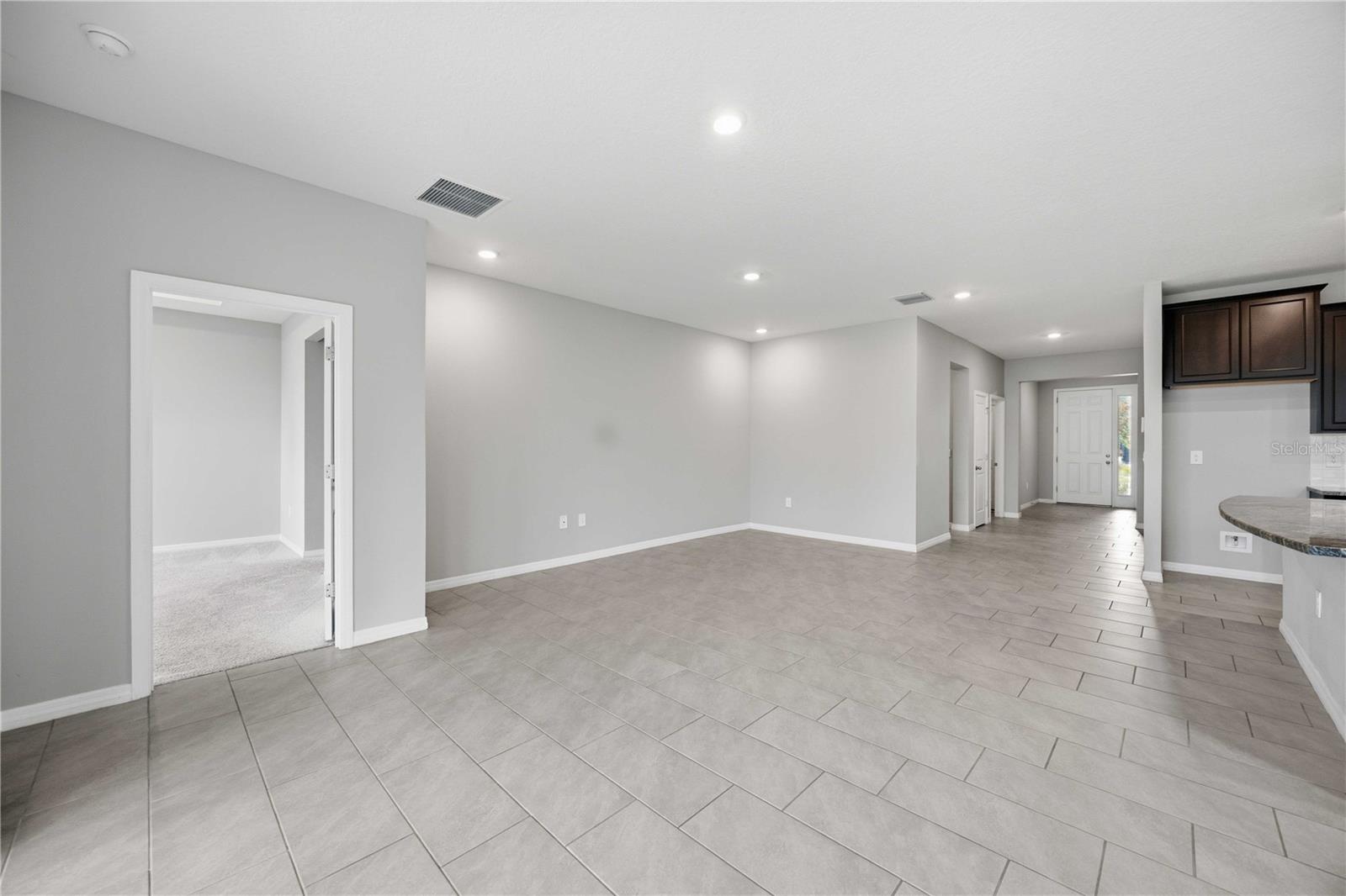 PROMENADE ESTATES ON PALMER RANCH - Residential