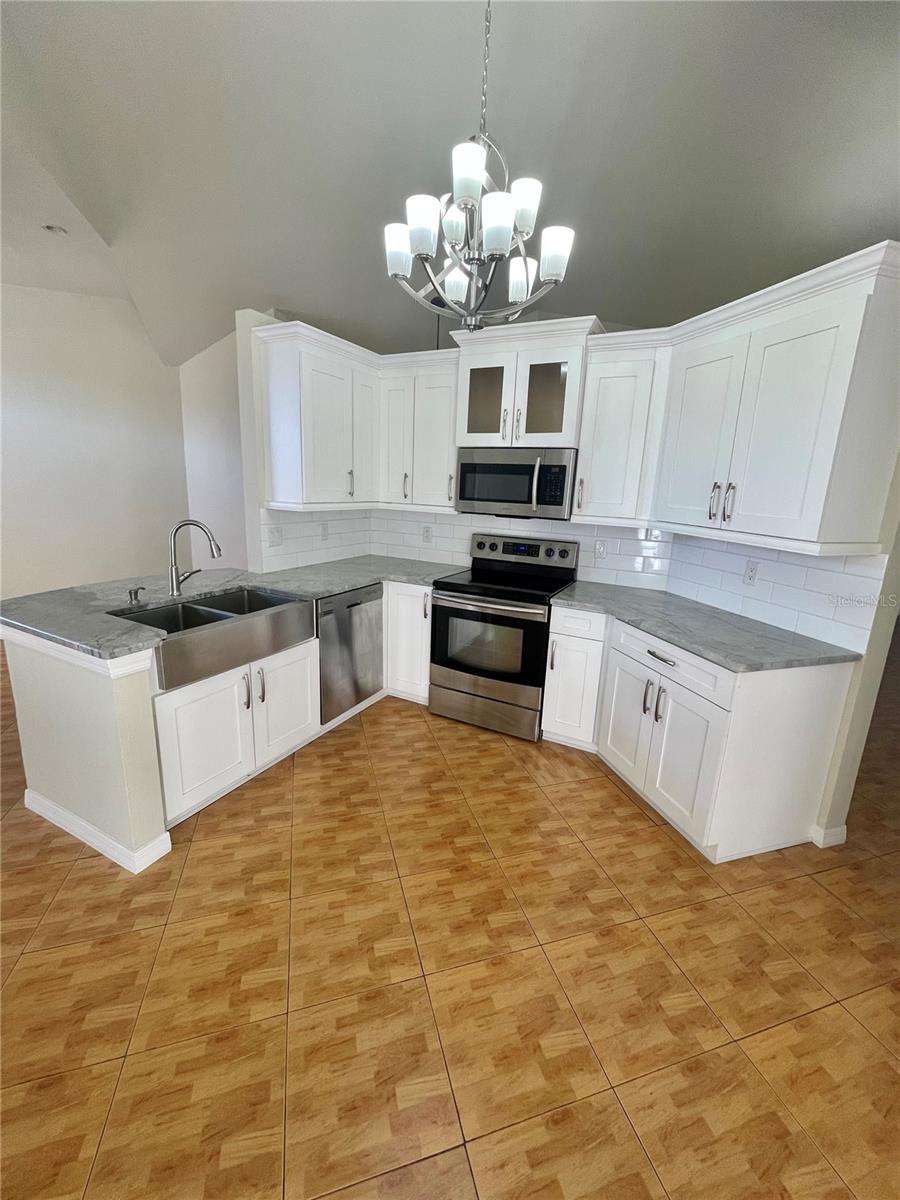 CYPRESS LAKES PH 1 - Residential