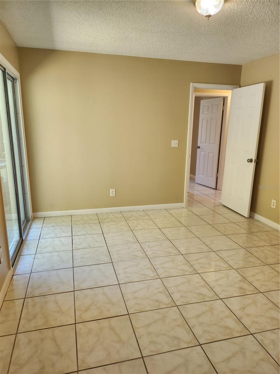CENTURY ESTS - Residential Lease