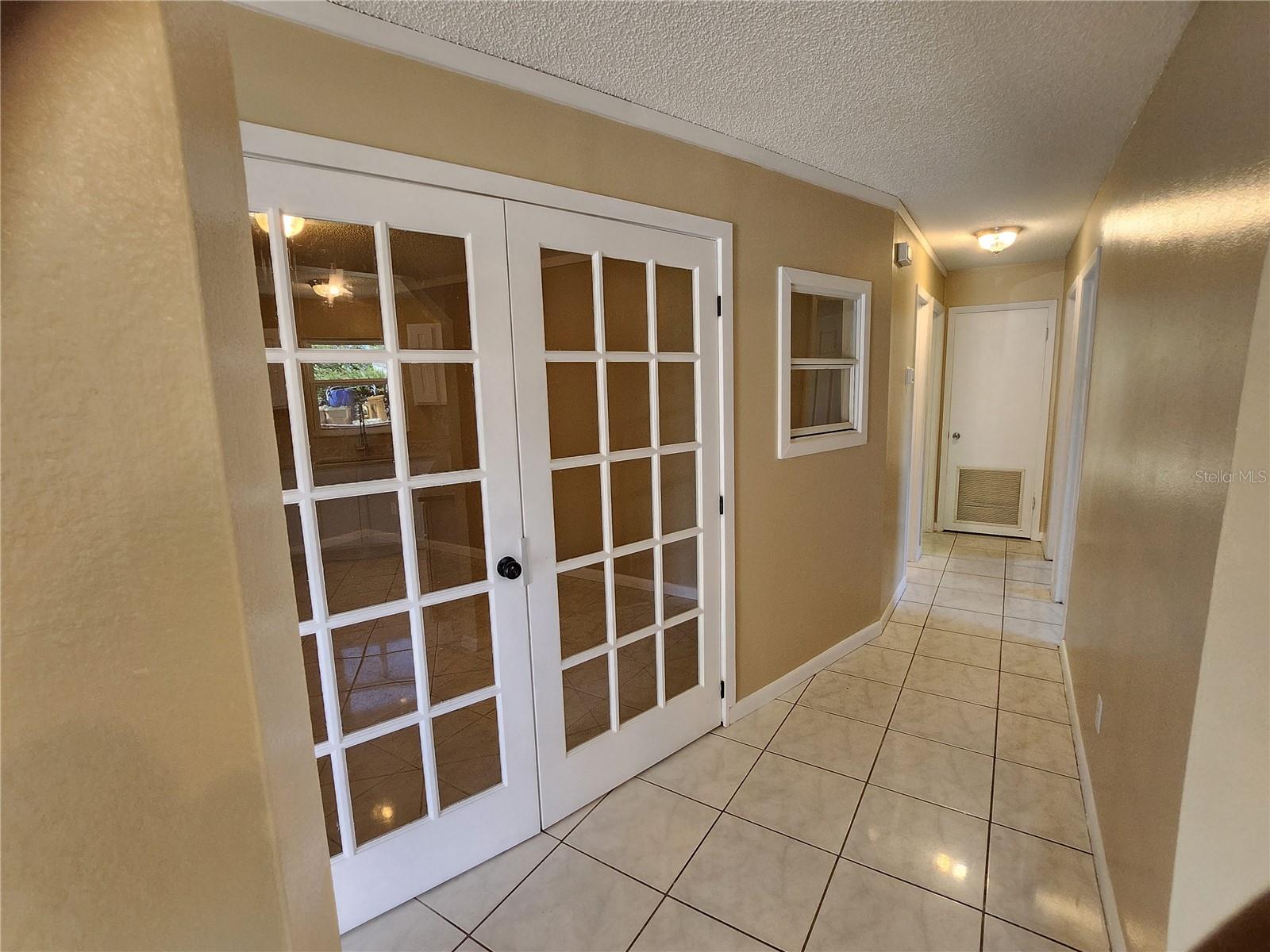CENTURY ESTS - Residential Lease