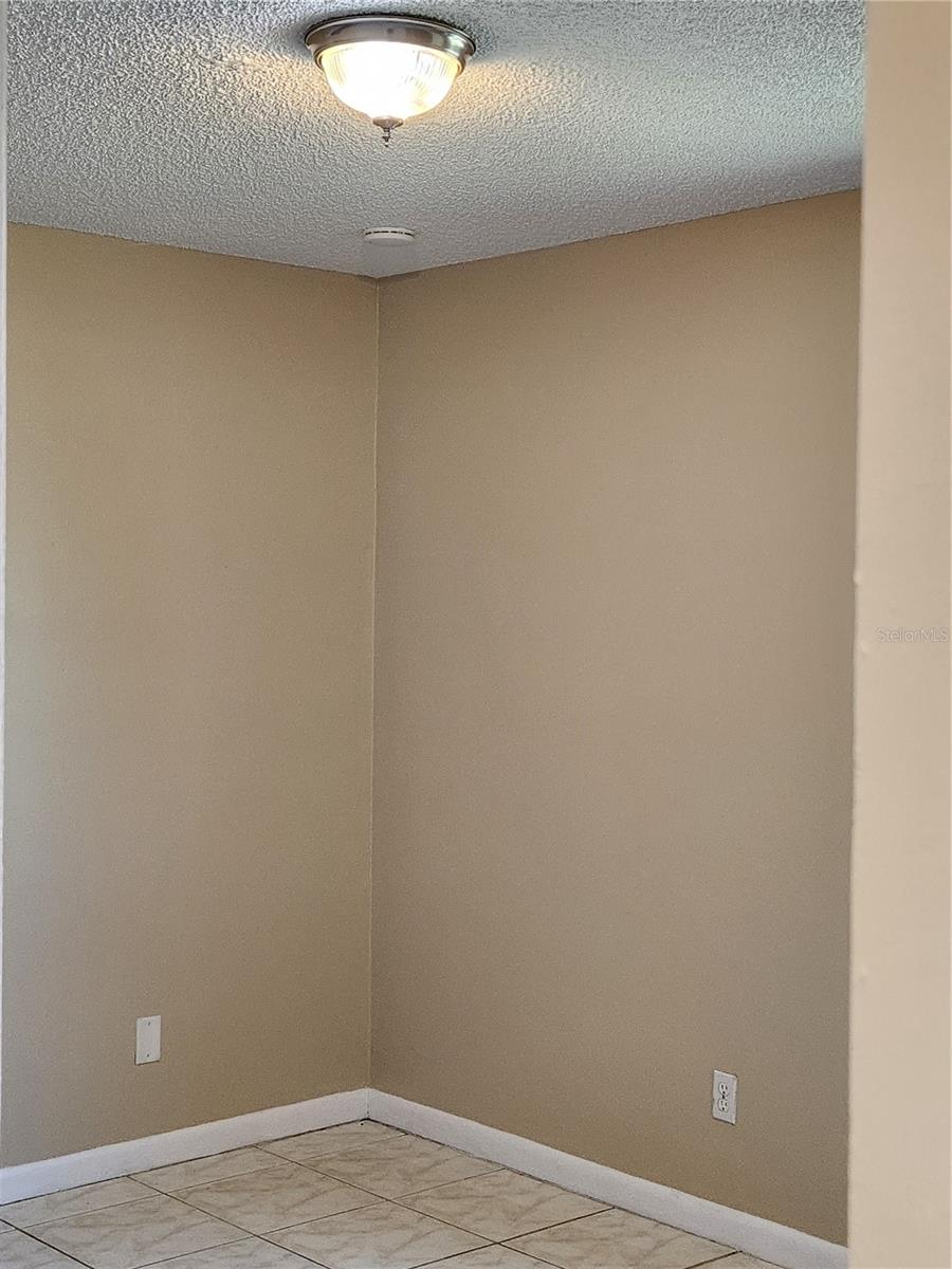 CENTURY ESTS - Residential Lease