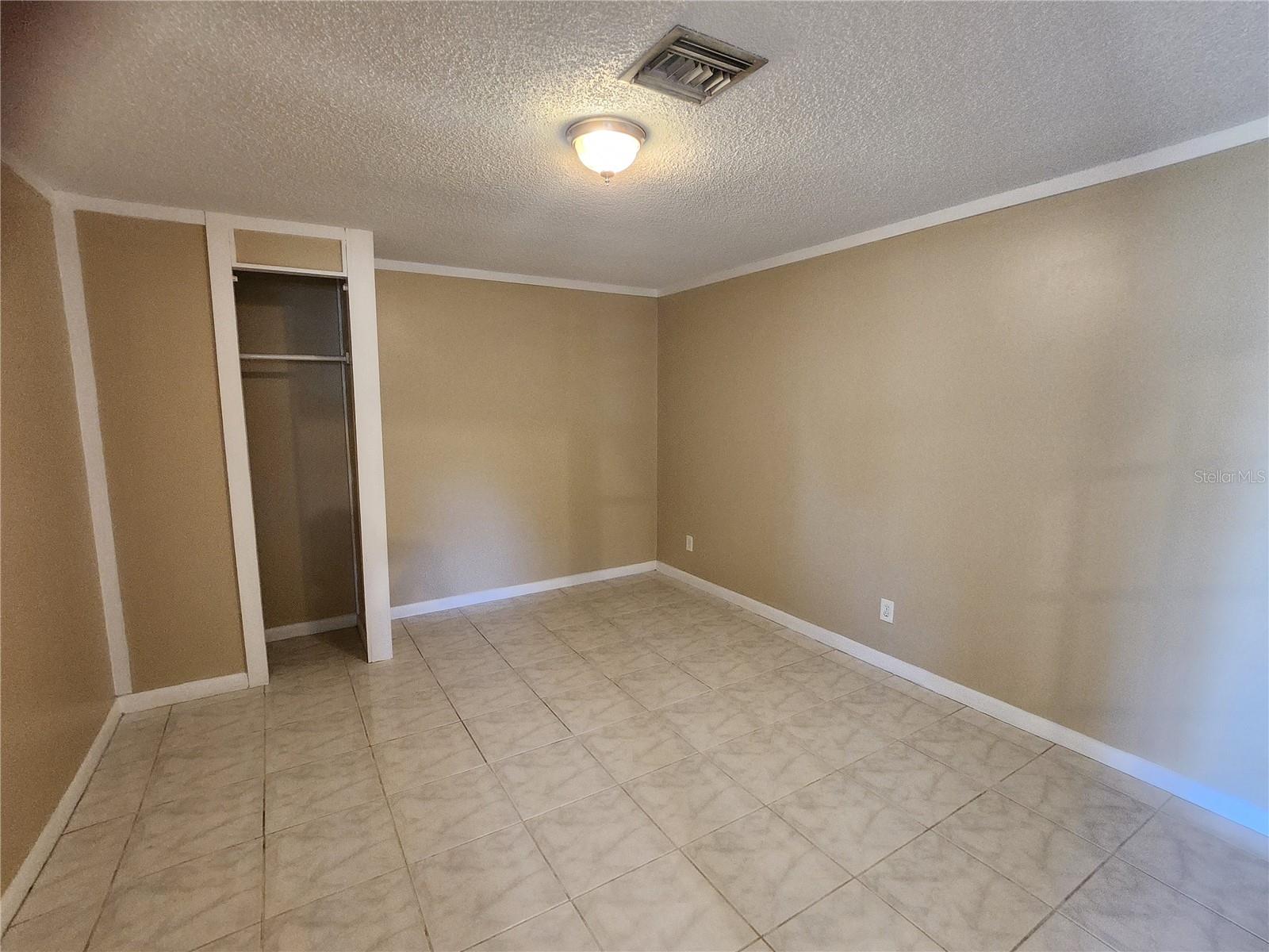 CENTURY ESTS - Residential Lease