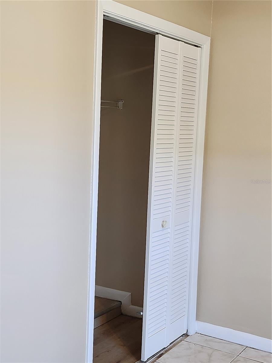 CENTURY ESTS - Residential Lease