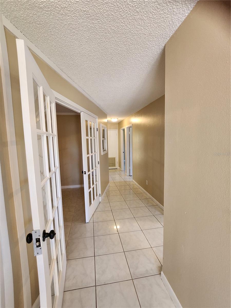 CENTURY ESTS - Residential Lease