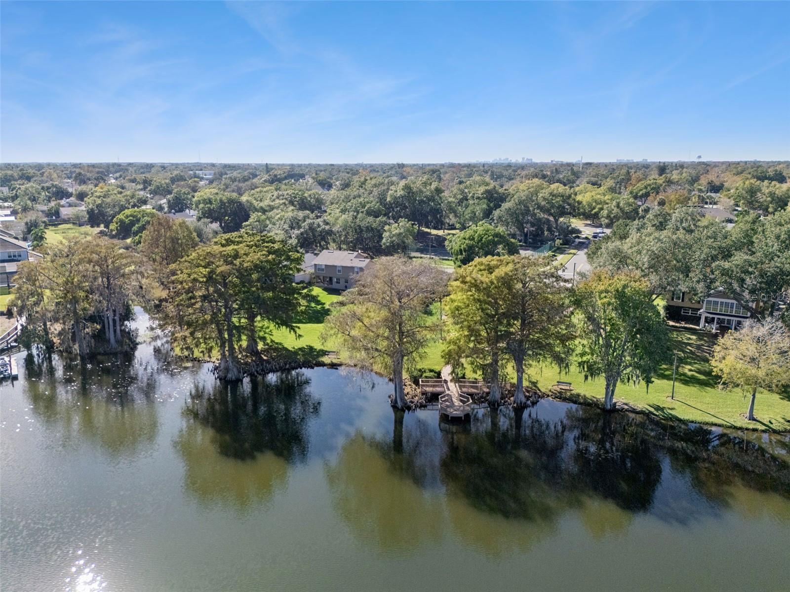 COUNTRY LANE - Residential
