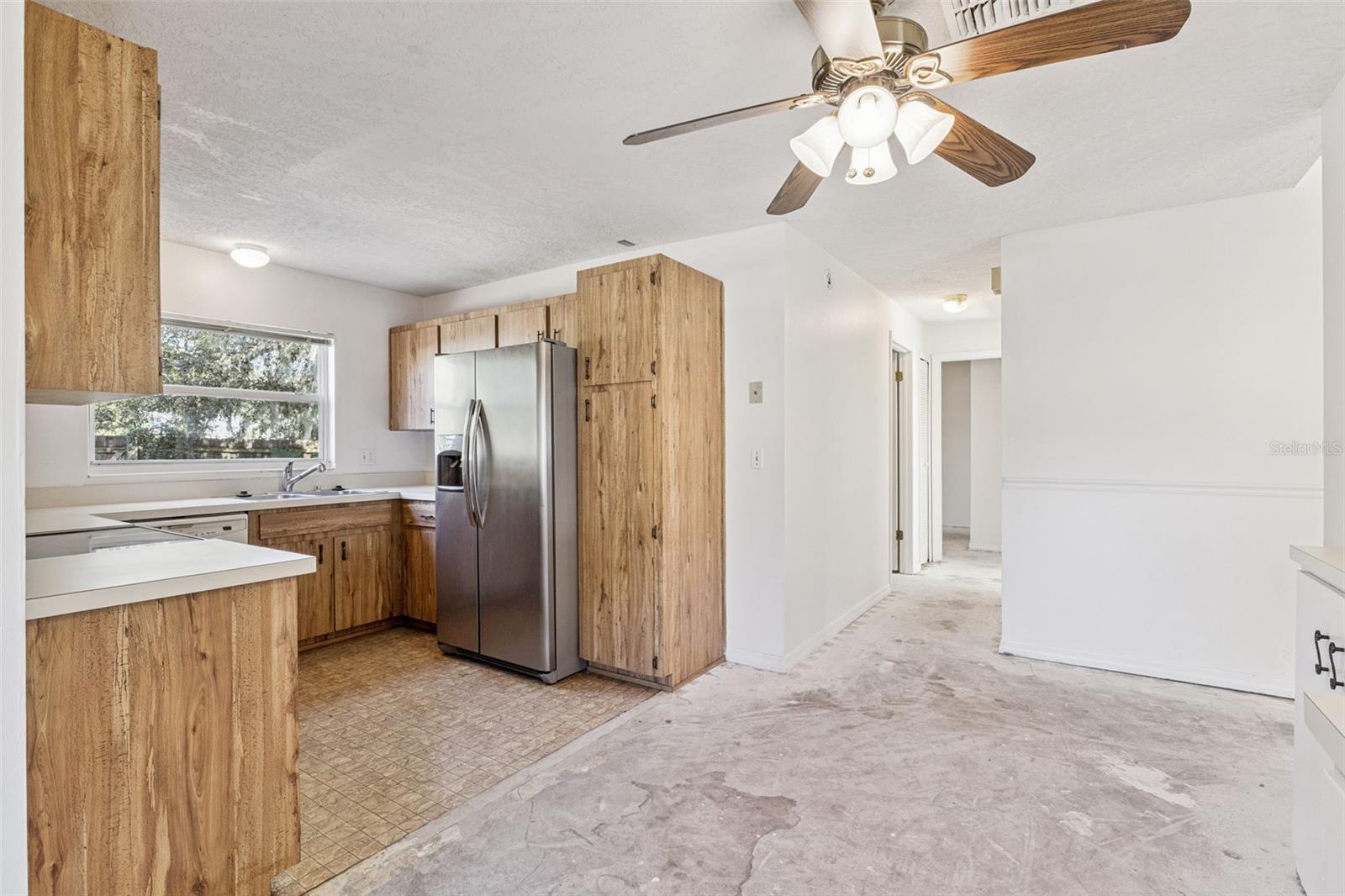 COUNTRY LANE - Residential