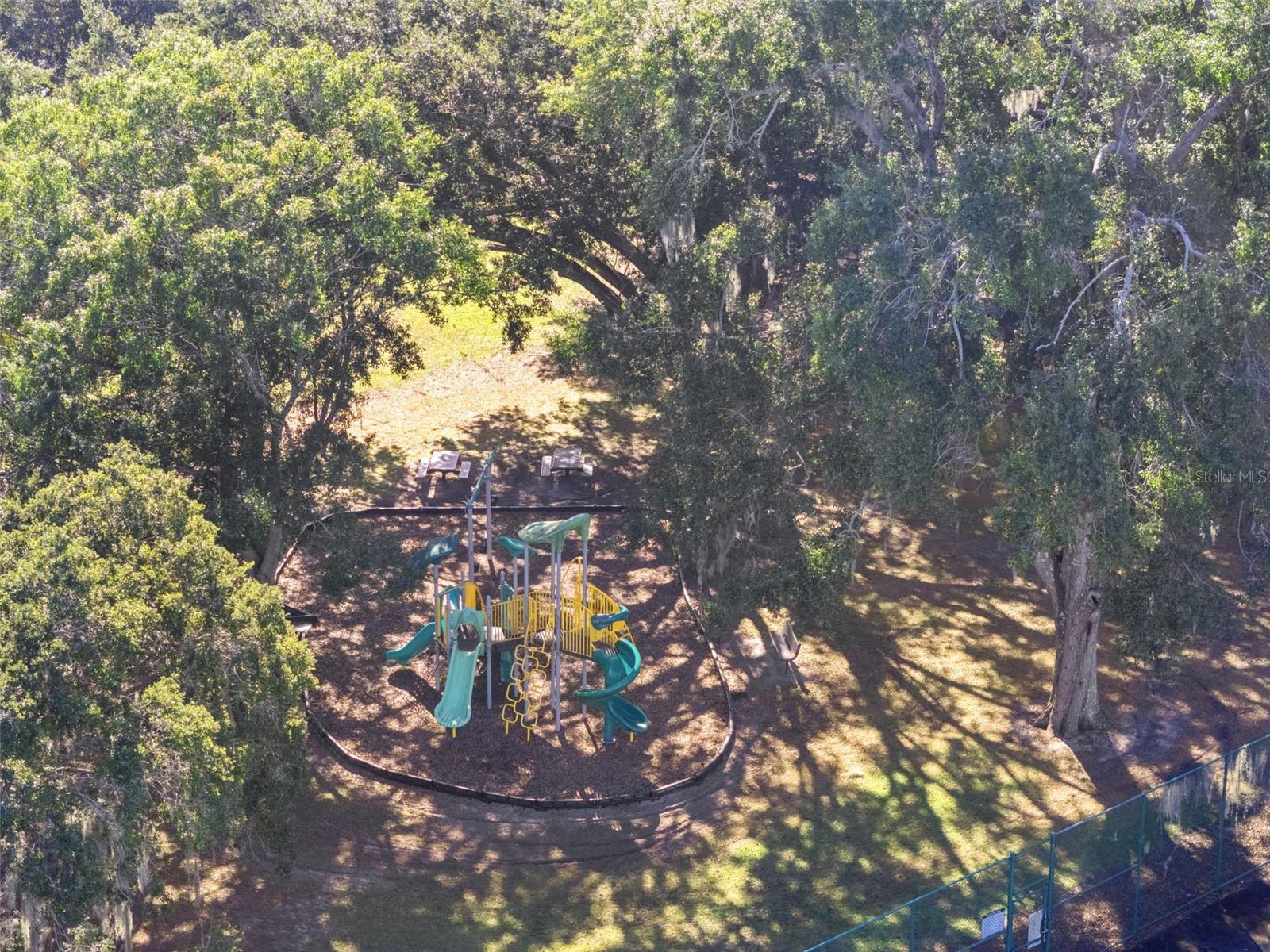 COUNTRY LANE - Residential