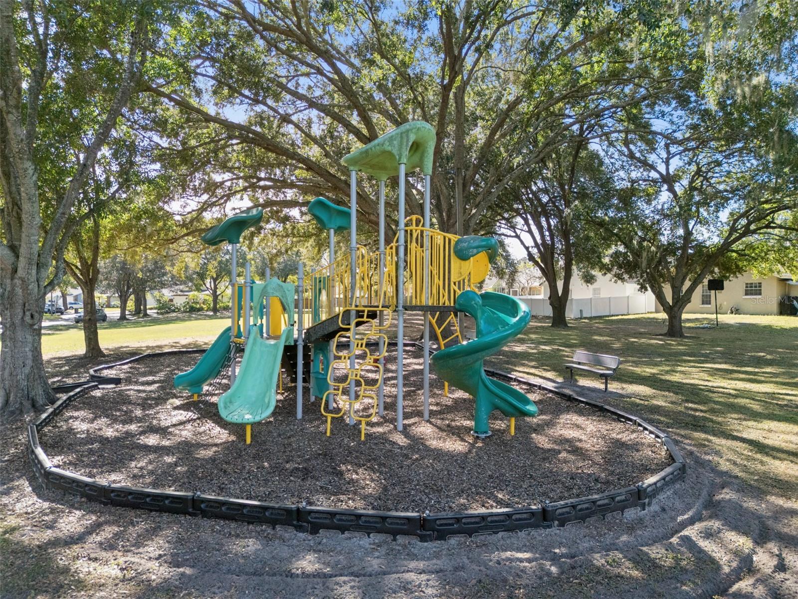 COUNTRY LANE - Residential