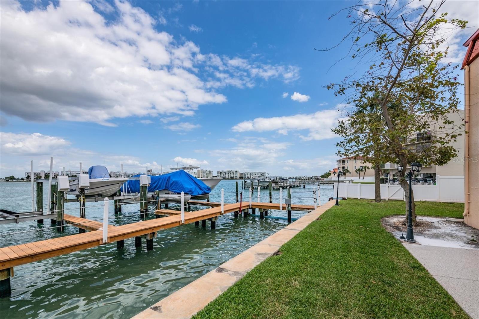 BOCA SHORES CONDO - Residential