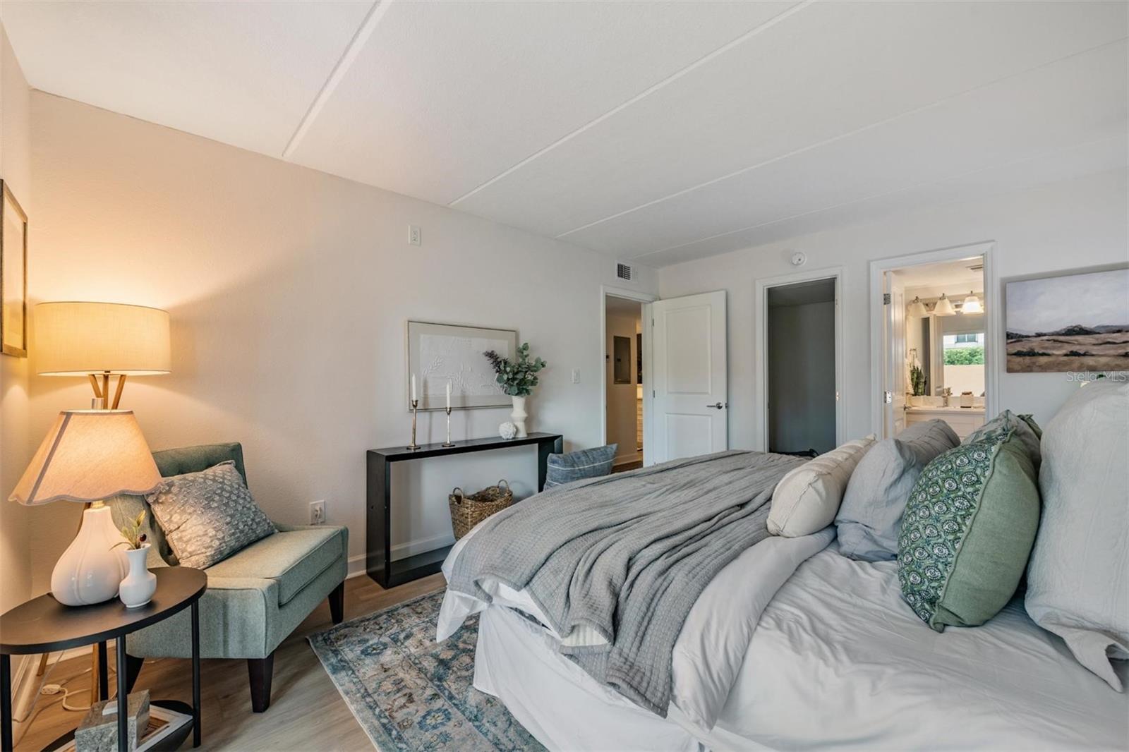 BOCA SHORES CONDO - Residential