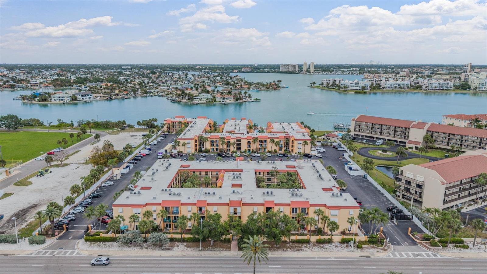 BOCA SHORES CONDO - Residential