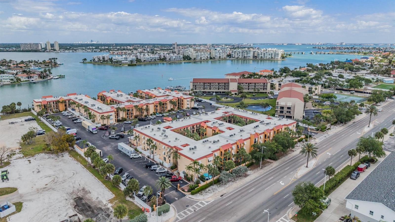 BOCA SHORES CONDO - Residential