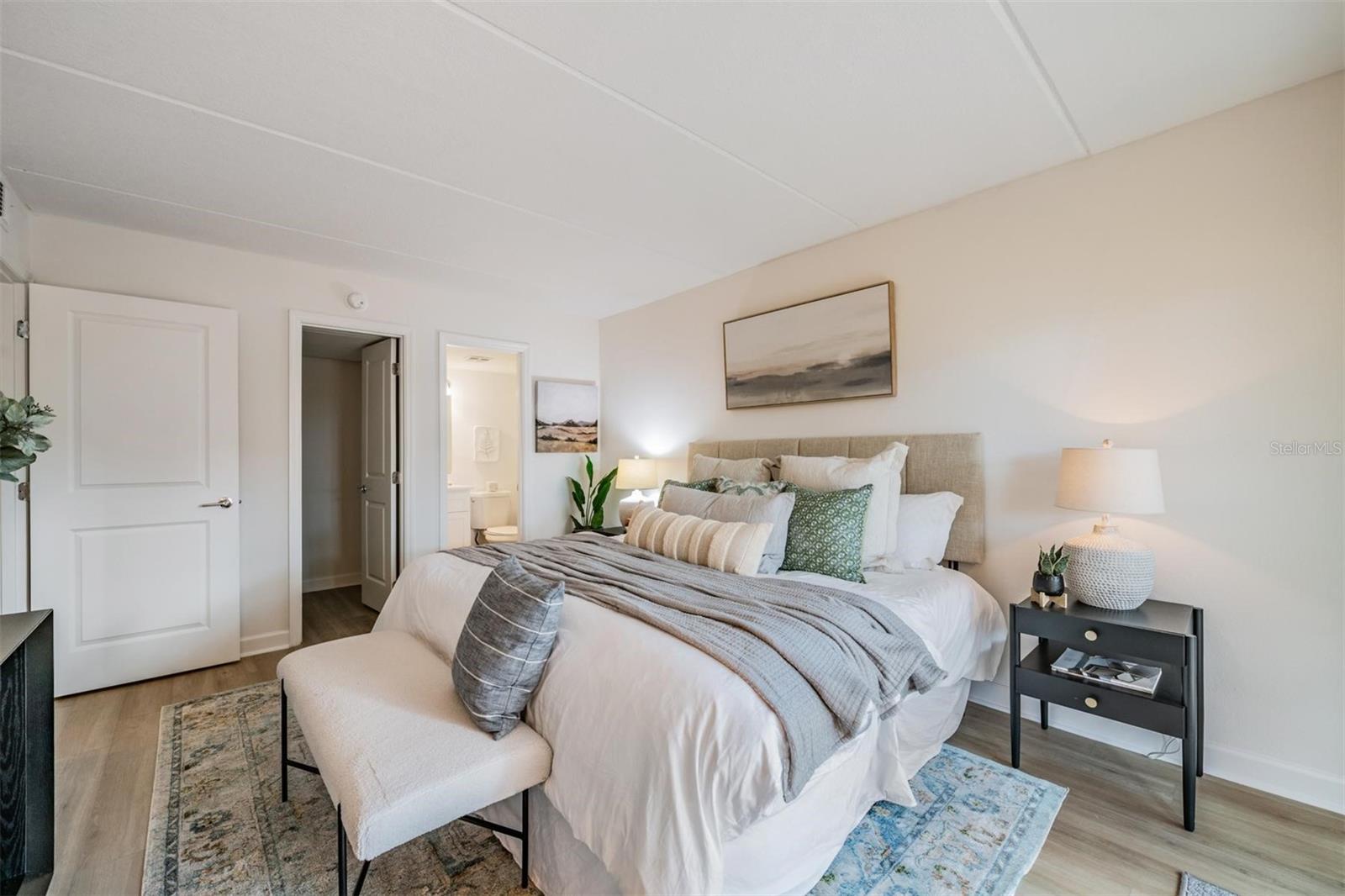 BOCA SHORES CONDO - Residential