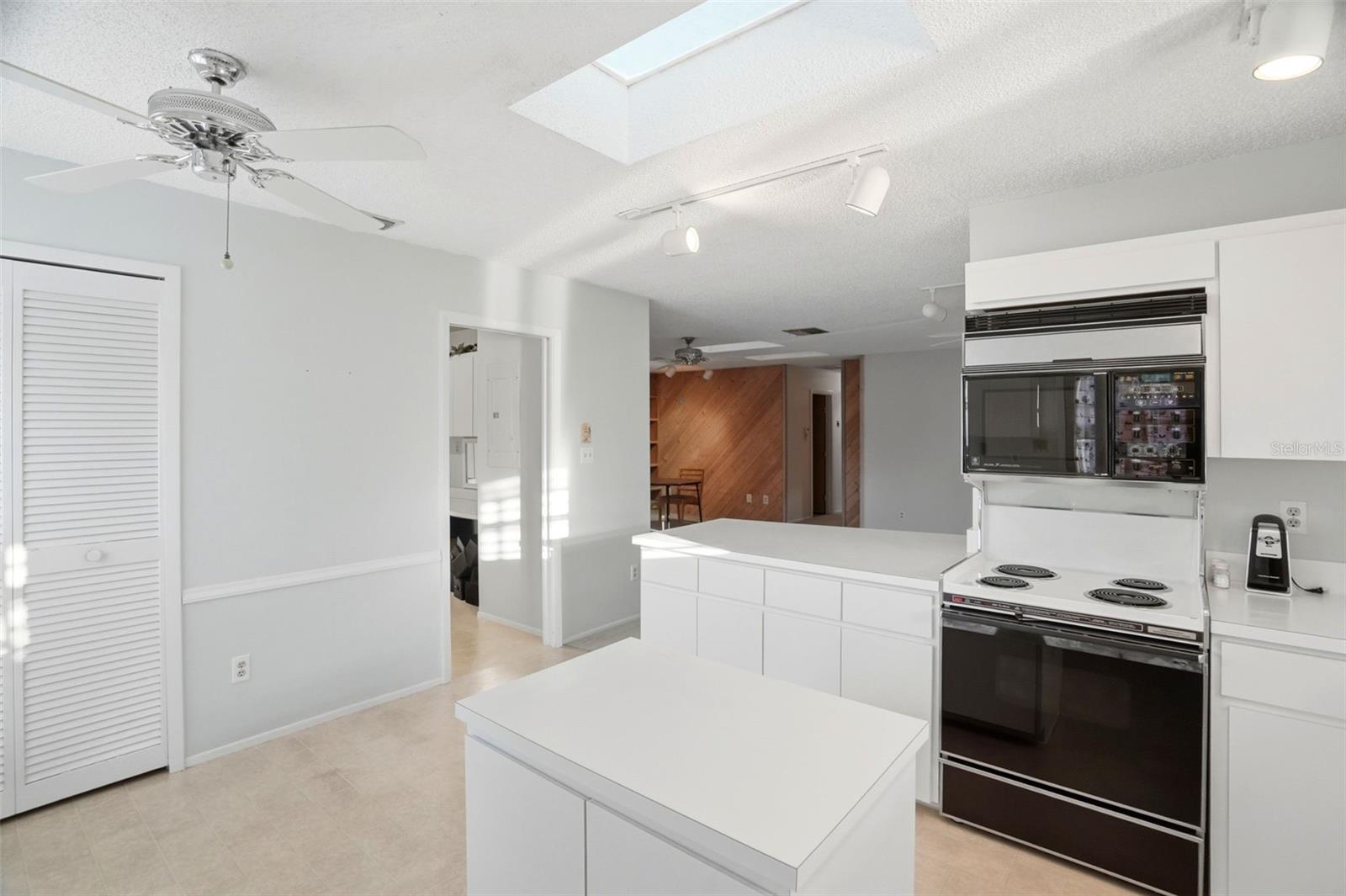 CRYSTAL BEACH REV - Residential