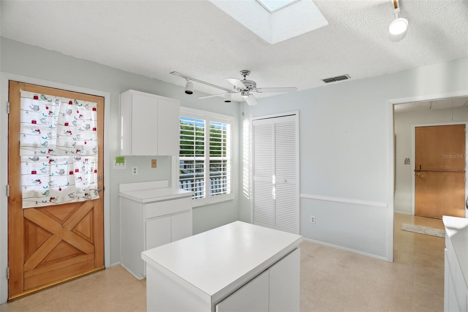 CRYSTAL BEACH REV - Residential