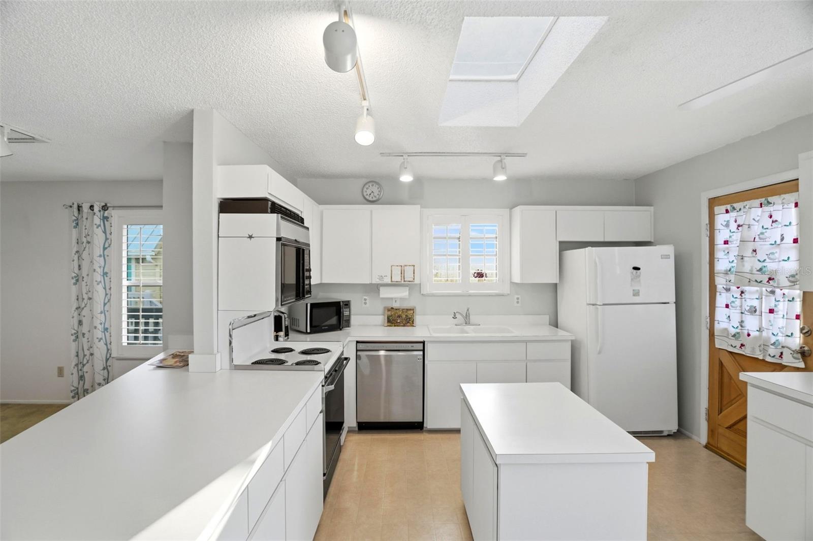 CRYSTAL BEACH REV - Residential