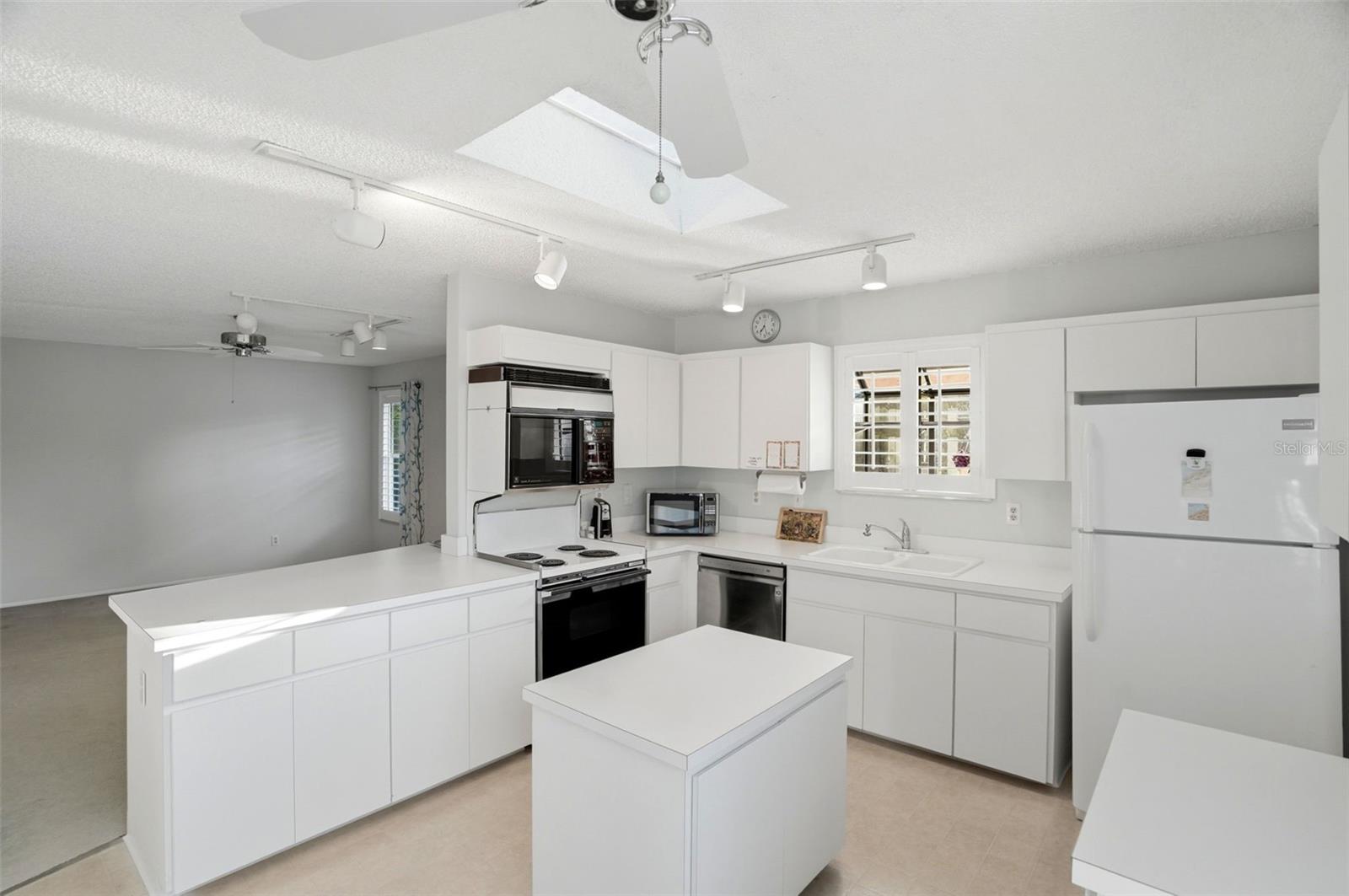 CRYSTAL BEACH REV - Residential