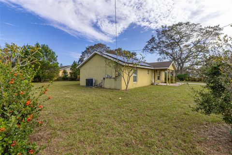 A home in AVON PARK