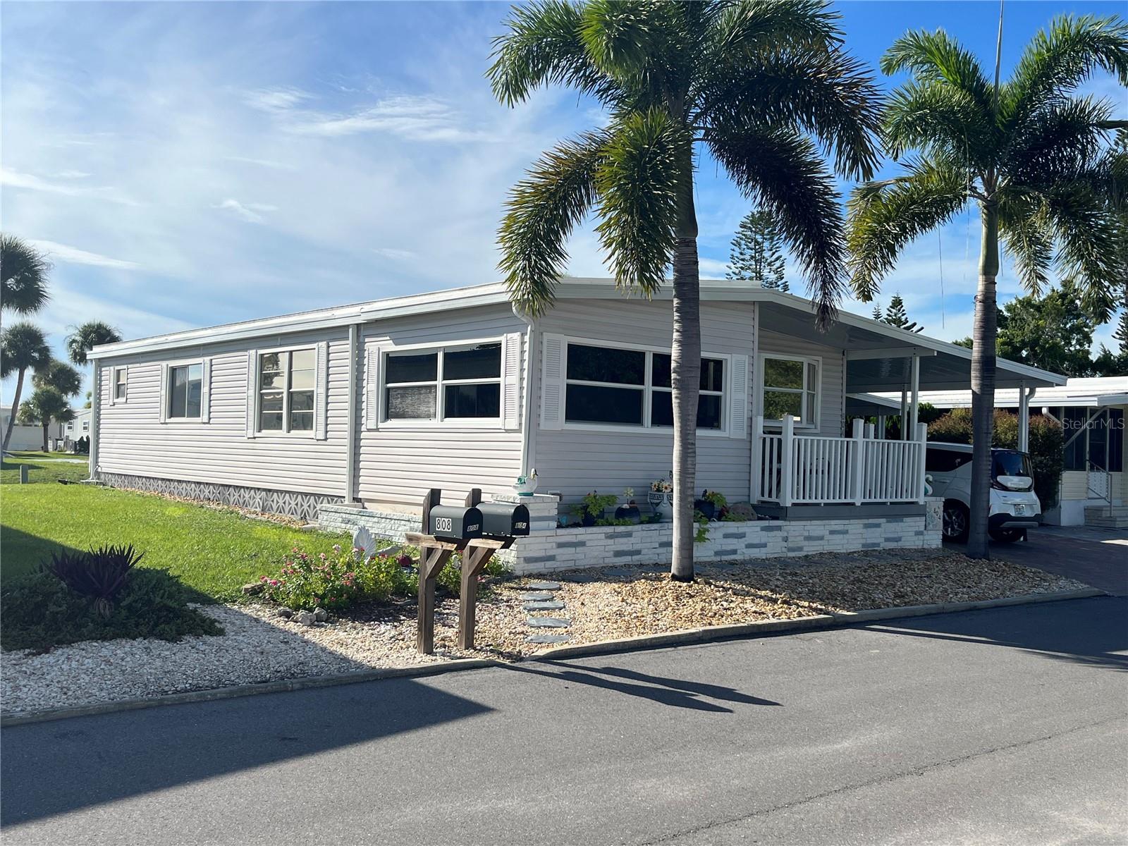 804 CERVINA DRIVE N