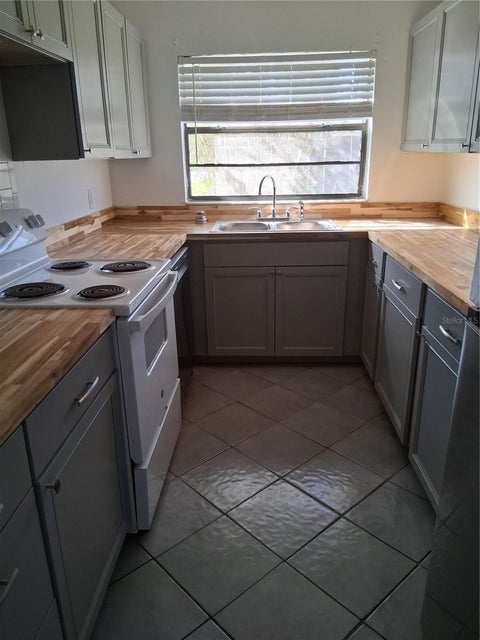 Tiny photo for 3535 E Fort King Street #160, Ocala, FL 34470 (MLS # OM734969)