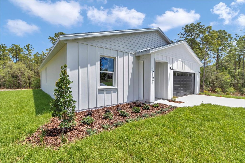 Photo of 12197 SW 76 Lane, Dunnellon, FL 34432 (MLS # O6308829)