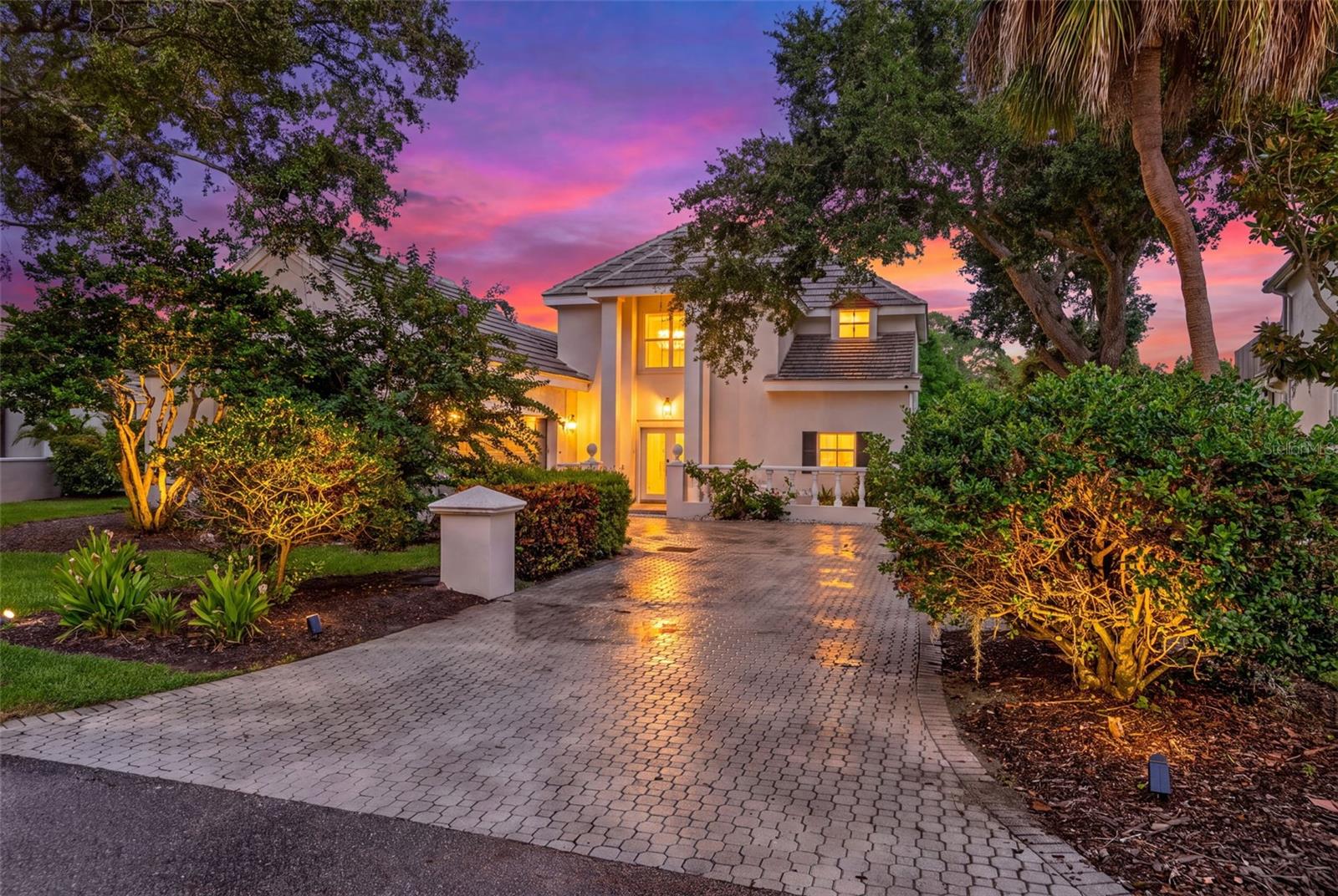 226 SAINT JAMES PARK