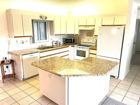 Tiny photo for 17544 SE 97th Avenue, Summerfield, FL 34491 (MLS # G5112706)