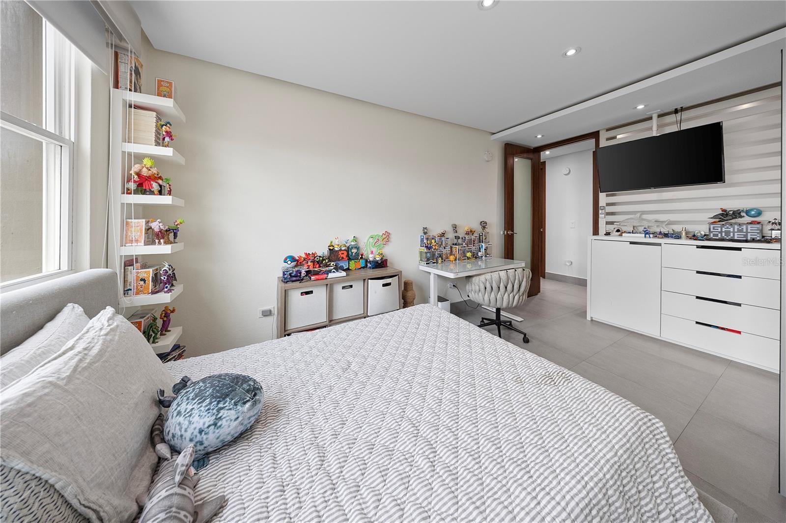 CAPITOLIO PLAZA - Residential