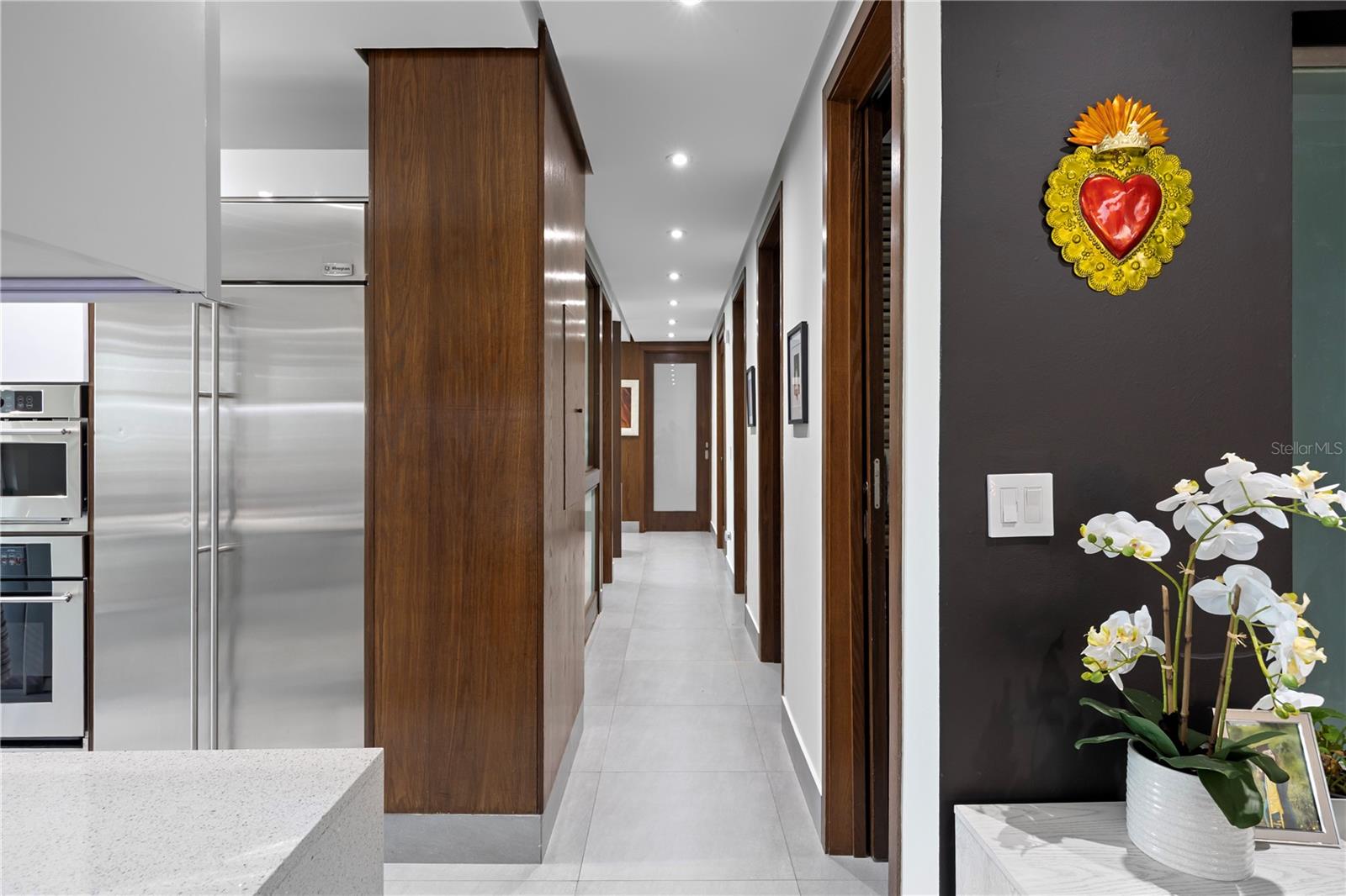 CAPITOLIO PLAZA - Residential