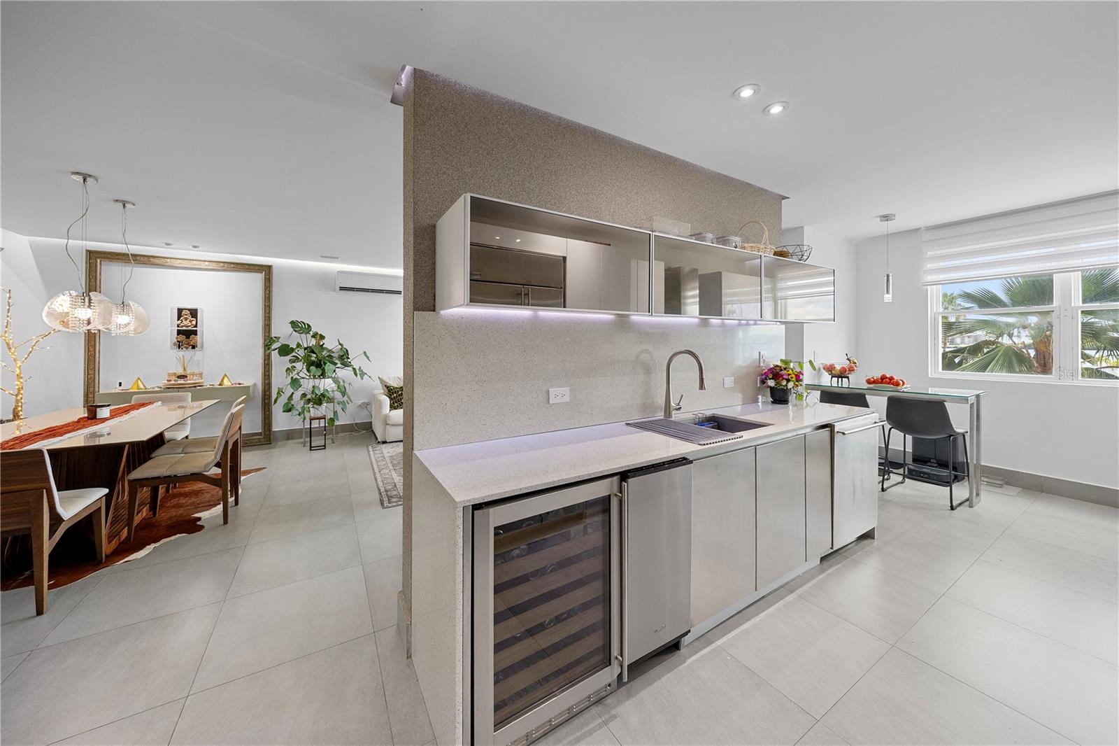 CAPITOLIO PLAZA - Residential