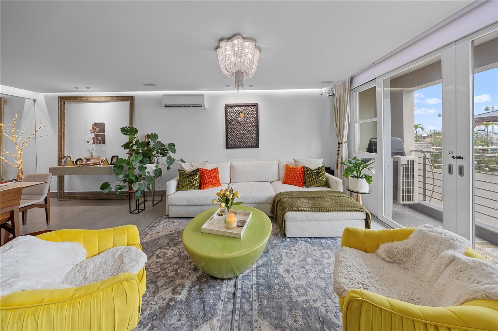 100 CALLE DEL MUELLE 1205