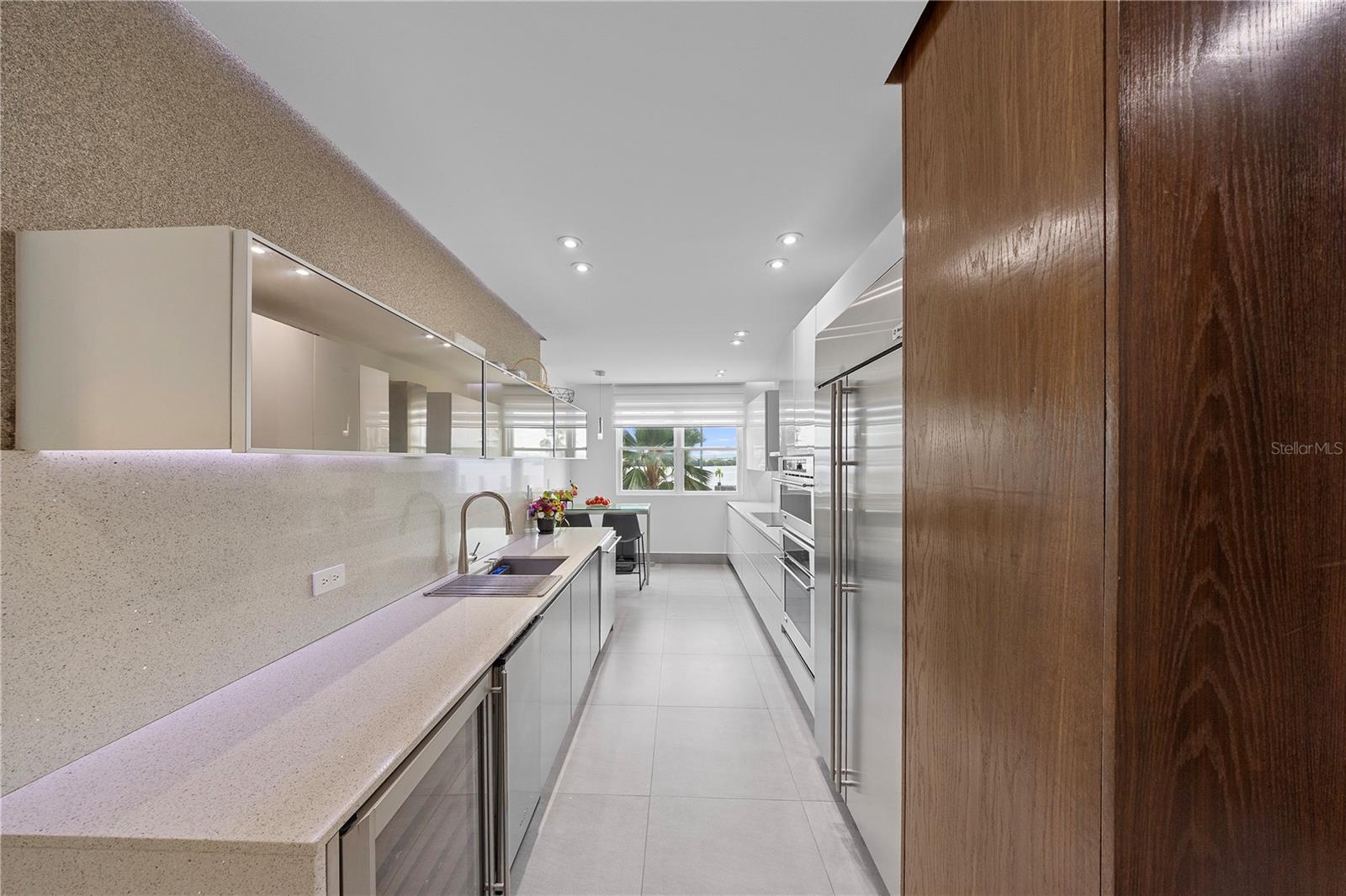 CAPITOLIO PLAZA - Residential