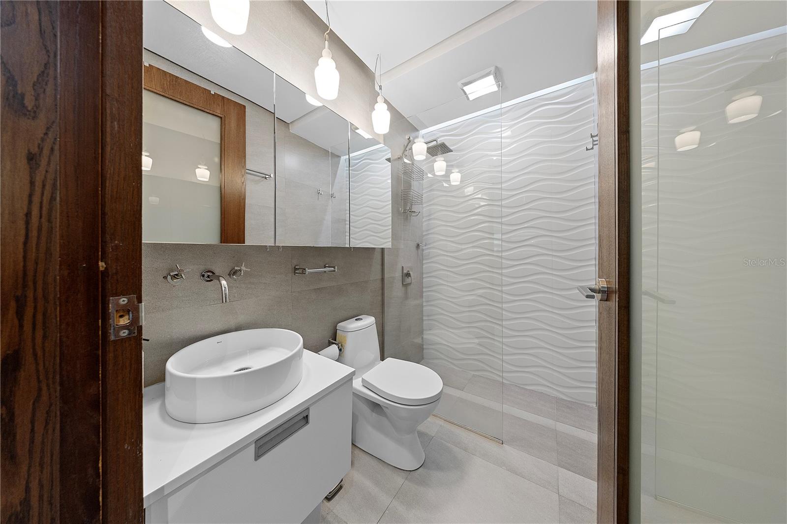 CAPITOLIO PLAZA - Residential