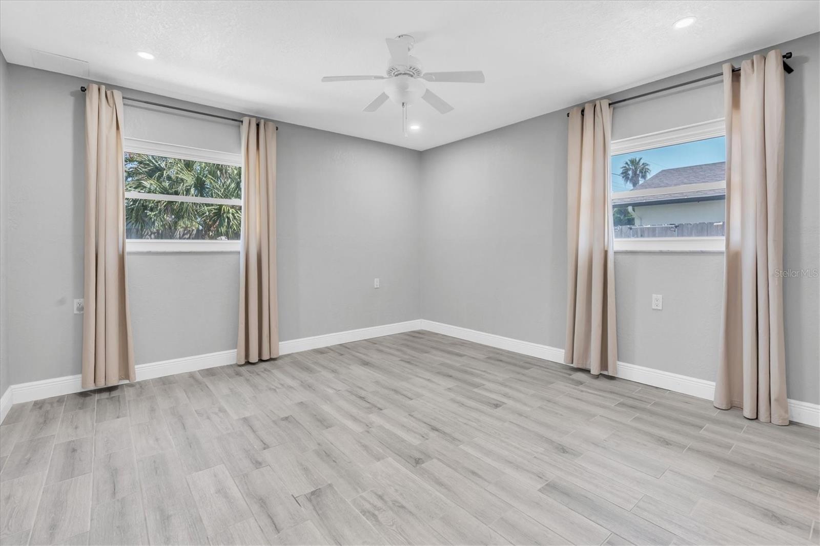 SHORE ACRES BAYOU GRANDE SEC - Residential