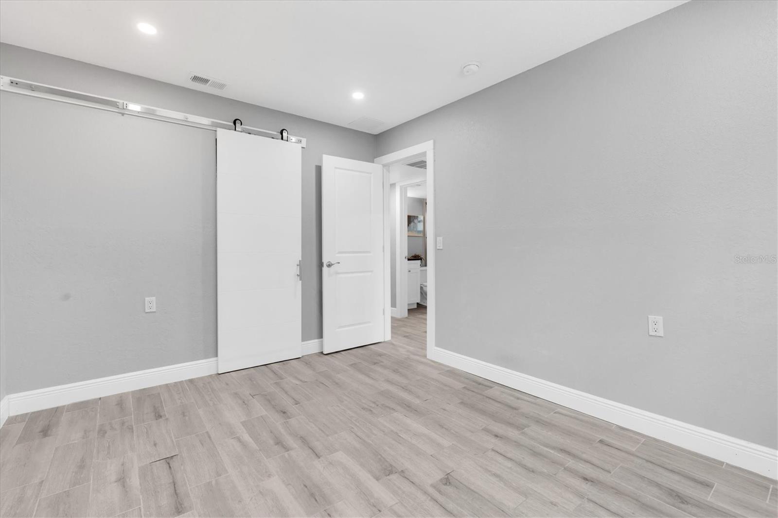 SHORE ACRES BAYOU GRANDE SEC - Residential