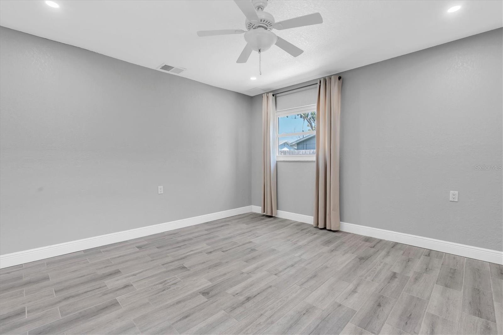 SHORE ACRES BAYOU GRANDE SEC - Residential